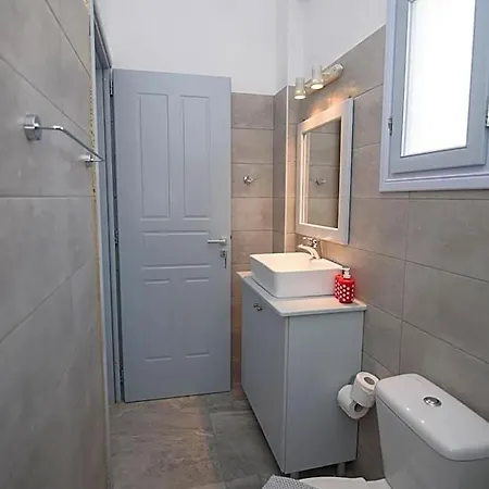 Akrogiali Hotel