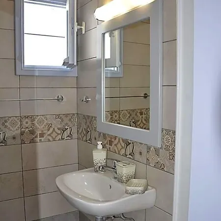 Akrogiali Hotel