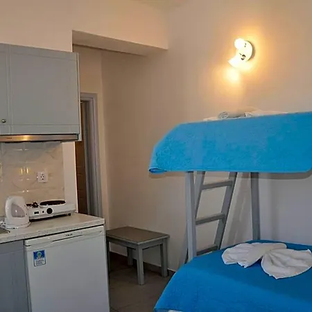 Hotel Akrogiali *
