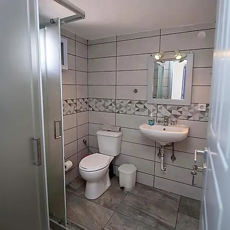 Akrogiali Hotel *